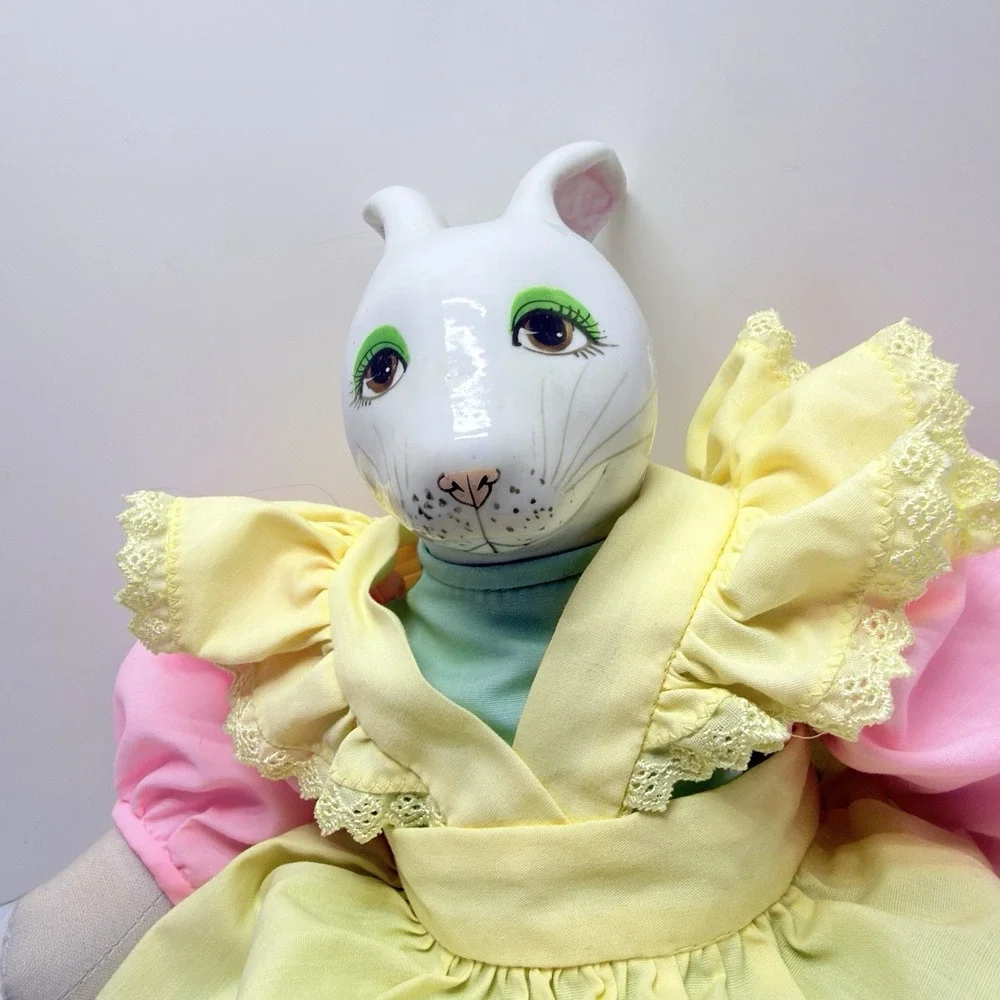 Rare Vintage Goebel Bunnyworth Mrs Azalea Porcelain Rabbit Doll 1993 9